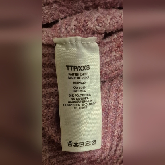 Dynamite Pink V-Neck Cropped Sweater - Picture 4 of 5